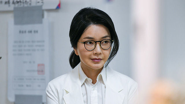 [단독] 김건희 여사, 검찰 소환에 ‘일절 불응’ 방침…“특검과 중복”