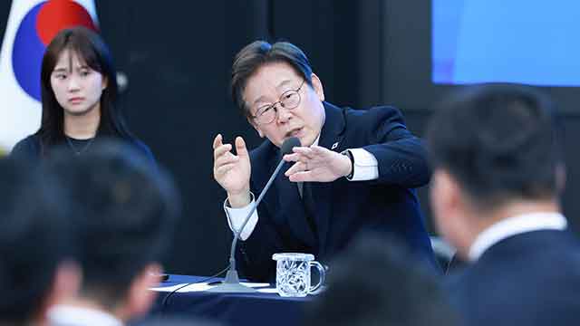 [속보] 이 대통령, 광주 군공항 이전 관련 TF 구성 지시
