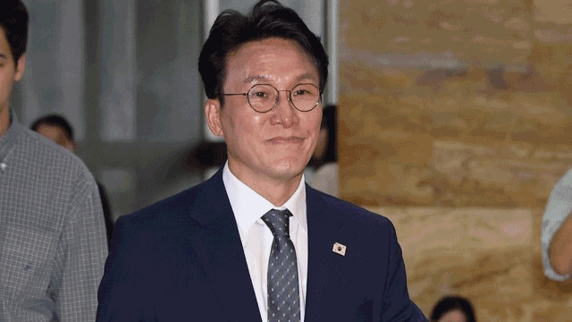 [속보] 국회, 김민석 총리 임명동의안 가결…국민의힘 표결 불참