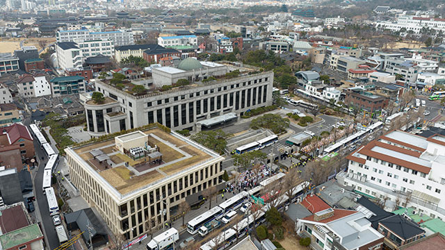 국토부, 내일 0시부터 헌재 <br>상공 드론 비행 금지 지정