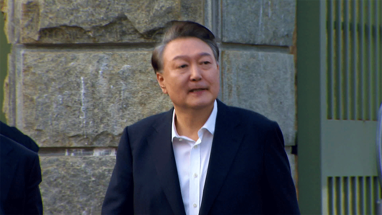 윤, 내일 오후 5시 관저 퇴거…수석급 참모들 배웅할 듯