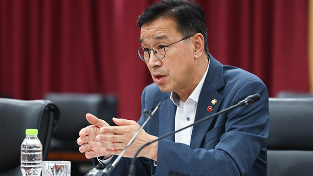 민주당 여론조사특위, 여론조사심의위원장 면담…“악의적 문구, 적극 심의해야”
