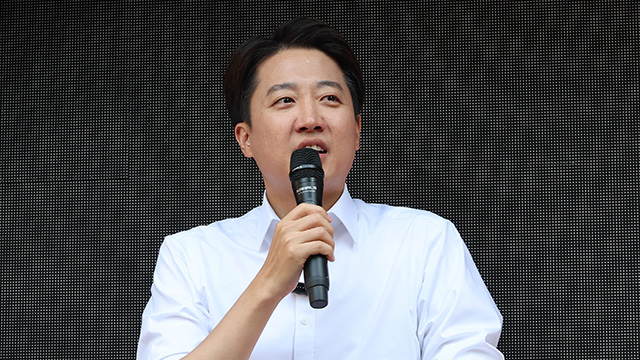 이준석, 서울 도심서 집중 유세…‘직장인·청년’ 소통