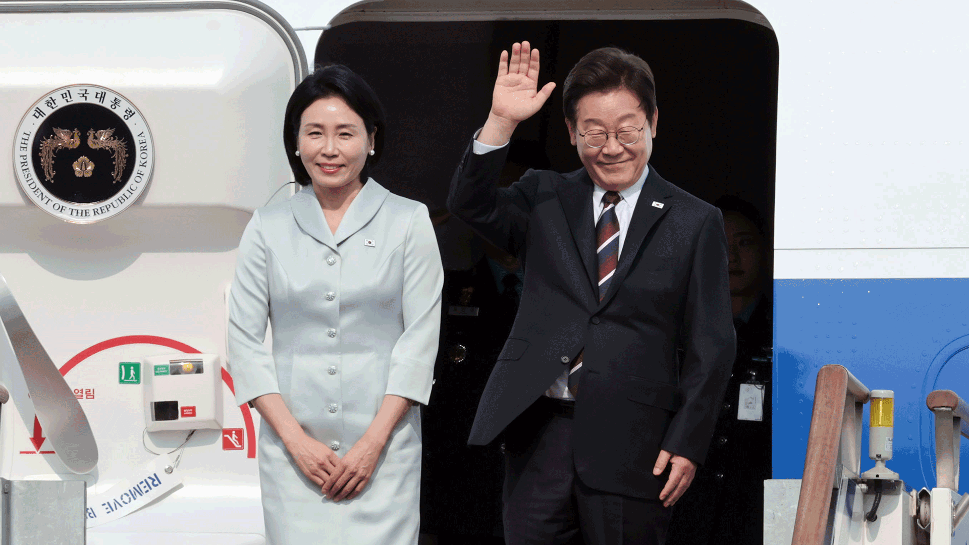 이 대통령, G7 참석차 출국…대통령실 “통상 등 <br>현안성과 토대 마련”
