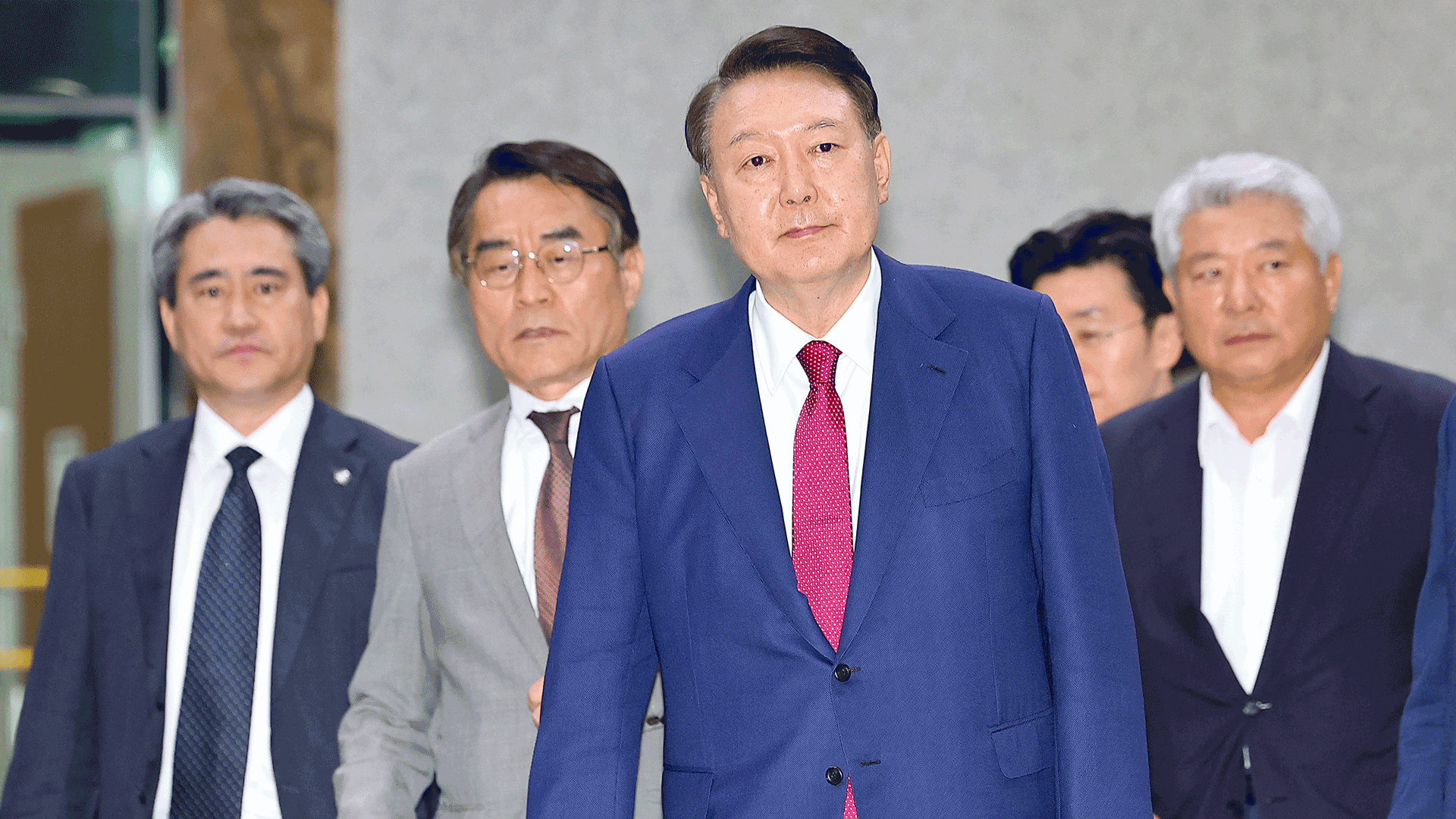 모레 구속영장 심사…윤 전 대통령 직접 나온다
