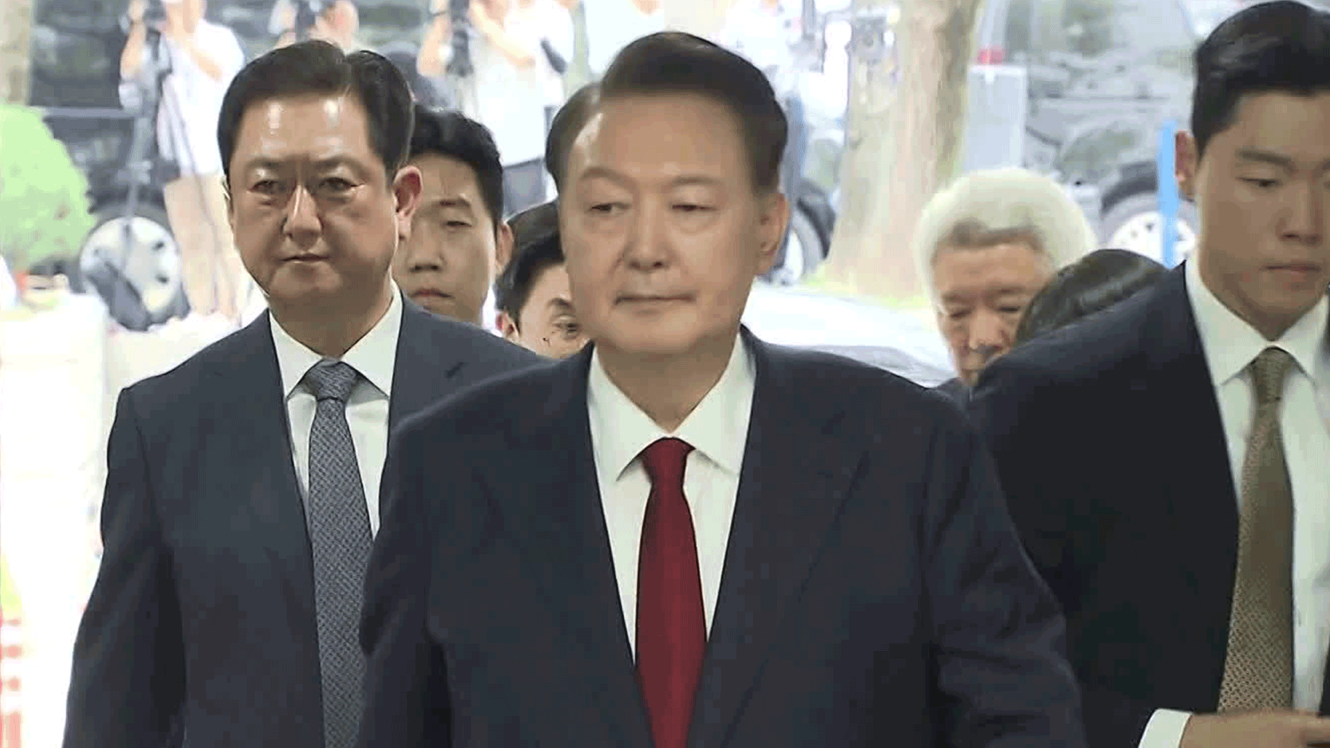 4개월 만에 재구속…8시간 뒤 재판 불출석
