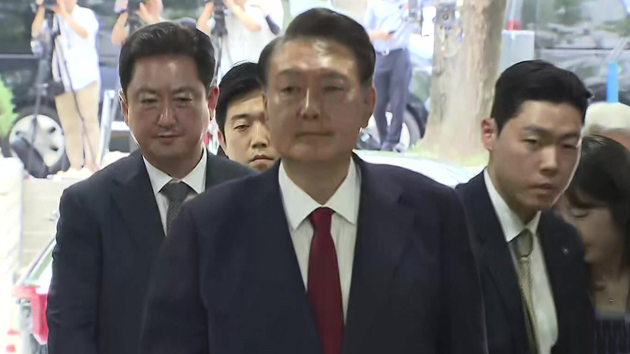 윤석열 전 대통령 넉 달만에 재구속…이 시각 서울구치소