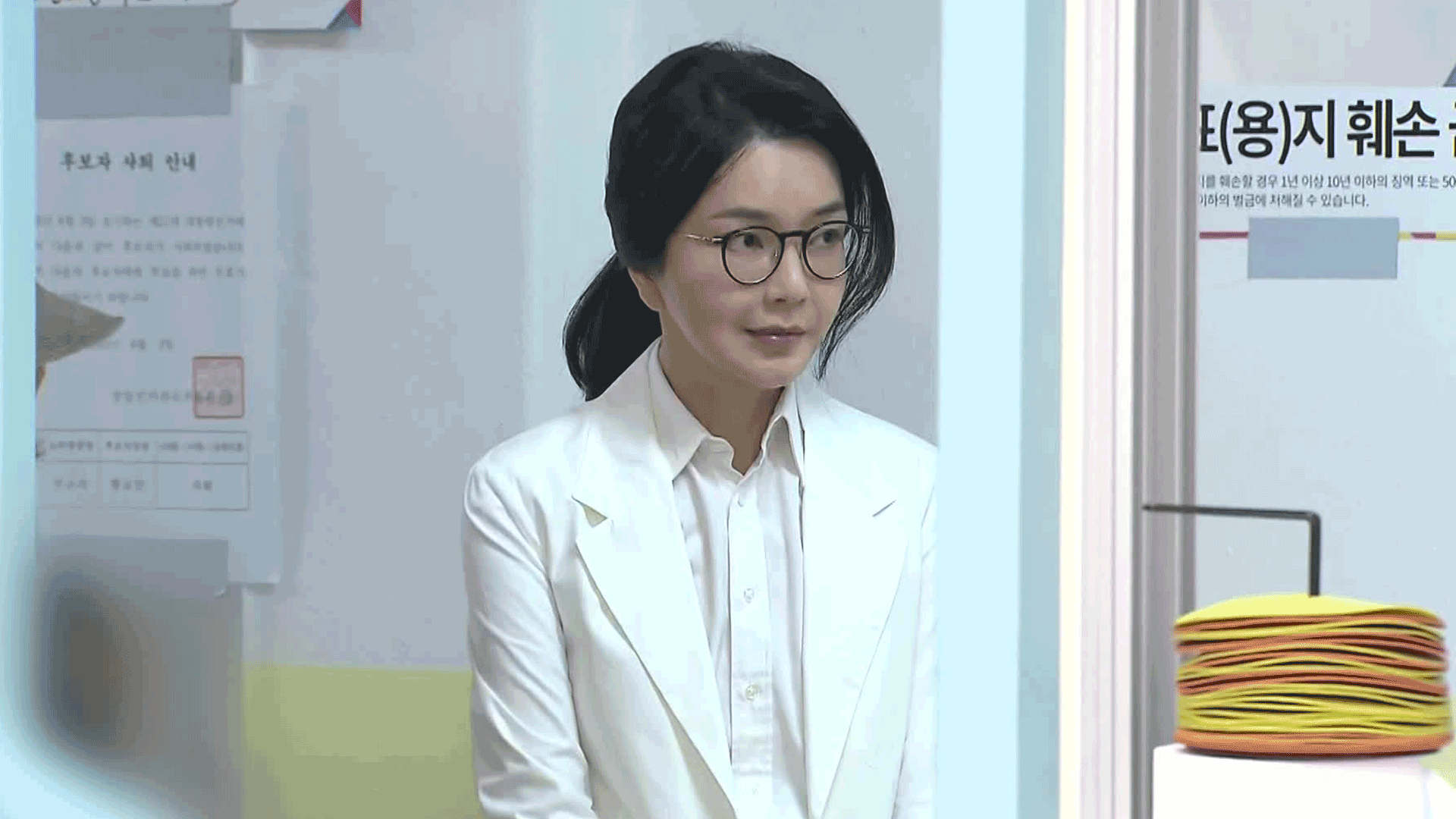 김건희 측 “짧게 여러 번 조사 받겠다”…특검 ‘순방 목걸이’도 수사