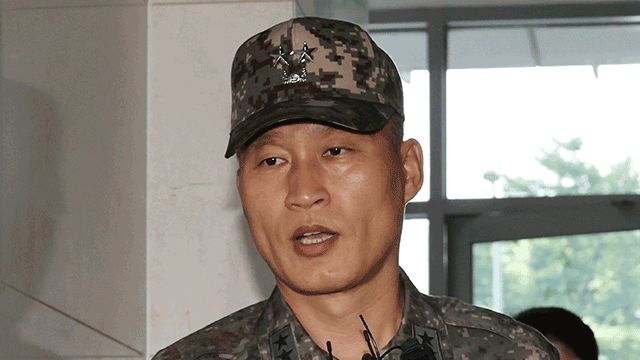 ‘이종섭 참모’ 박진희 전 군사보좌관,  특검 출석…“채 상병 명복 빌어”